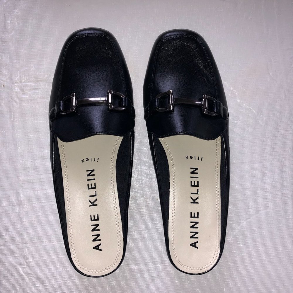 Anne Klein Black Shoes Size 8 Brand New in Box